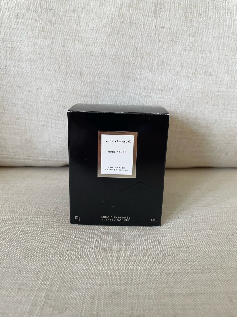 Van Cleef & Arpels Rose Rouge Scented Candle - Black